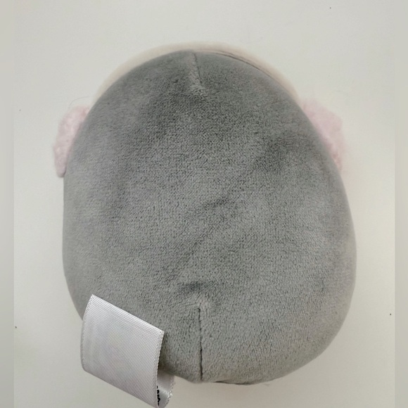 5โ Squishmallow Penguin Plush Toy with Pink Scarf - Picture 3 of 6